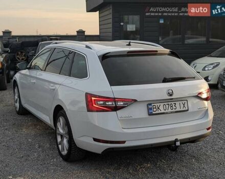 Белый Шкода Суперб, объемом двигателя 1.97 л и пробегом 287 тыс. км за 21550 $, фото 23 на Automoto.ua