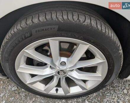 Белый Шкода Суперб, объемом двигателя 1.97 л и пробегом 287 тыс. км за 21550 $, фото 30 на Automoto.ua