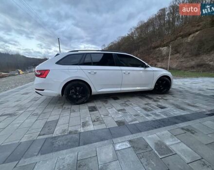 Білий Шкода Суперб, об'ємом двигуна 2 л та пробігом 248 тис. км за 19000 $, фото 1 на Automoto.ua