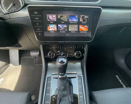 Белый Шкода Суперб, объемом двигателя 1.97 л и пробегом 288 тыс. км за 22950 $, фото 20 на Automoto.ua