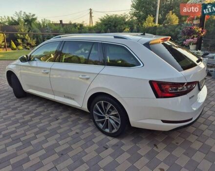 Шкода Суперб 2019 в Днепре (Днепропетровске) на Automoto.ua Белый Шкода Суперб, объемом двигателя 1.97 л и пробегом 410 тыс. км за 15000 $, фото 6 на Automoto.ua