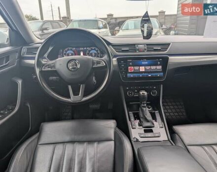 Білий Шкода Суперб, об'ємом двигуна 1.97 л та пробігом 287 тис. км за 22550 $, фото 48 на Automoto.ua