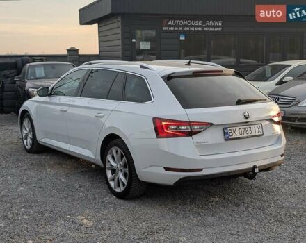 Белый Шкода Суперб, объемом двигателя 1.97 л и пробегом 287 тыс. км за 21550 $, фото 25 на Automoto.ua