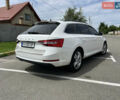 Белый Шкода Суперб, объемом двигателя 1.97 л и пробегом 230 тыс. км за 22400 $, фото 4 на Automoto.ua