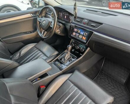 Белый Шкода Суперб, объемом двигателя 1.97 л и пробегом 287 тыс. км за 21550 $, фото 58 на Automoto.ua