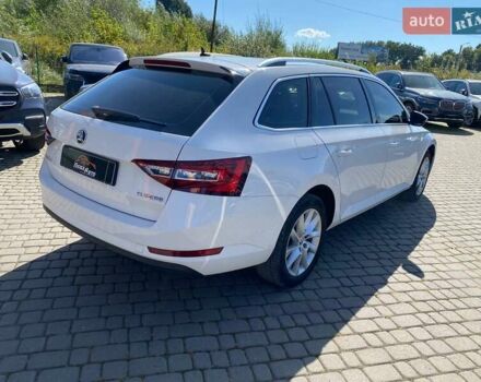 Белый Шкода Суперб, объемом двигателя 1.97 л и пробегом 251 тыс. км за 15400 $, фото 6 на Automoto.ua