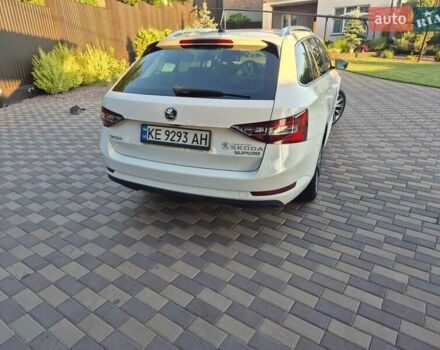 Шкода Суперб 2019 в Днепре (Днепропетровске) на Automoto.ua Белый Шкода Суперб, объемом двигателя 1.97 л и пробегом 410 тыс. км за 15000 $, фото 3 на Automoto.ua