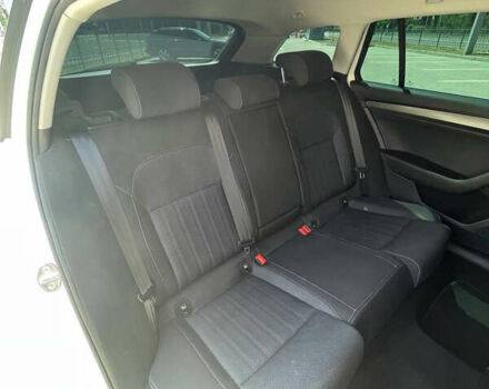 Белый Шкода Суперб, объемом двигателя 1.97 л и пробегом 288 тыс. км за 22950 $, фото 28 на Automoto.ua