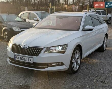 Белый Шкода Суперб, объемом двигателя 1.97 л и пробегом 287 тыс. км за 21550 $, фото 1 на Automoto.ua