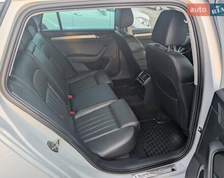 Белый Шкода Суперб, объемом двигателя 1.97 л и пробегом 287 тыс. км за 21550 $, фото 49 на Automoto.ua