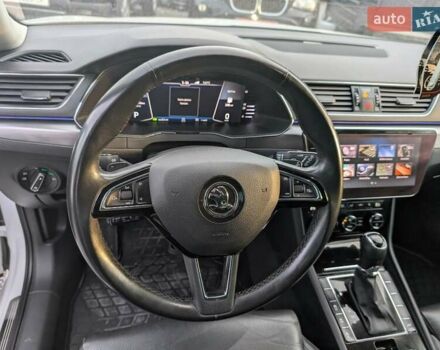 Белый Шкода Суперб, объемом двигателя 1.97 л и пробегом 287 тыс. км за 21550 $, фото 43 на Automoto.ua