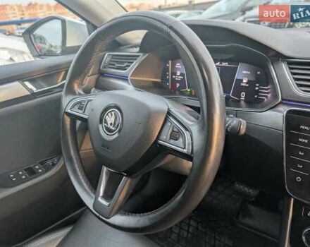 Белый Шкода Суперб, объемом двигателя 1.97 л и пробегом 287 тыс. км за 21550 $, фото 59 на Automoto.ua