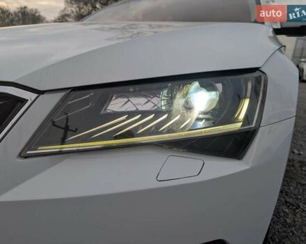 Белый Шкода Суперб, объемом двигателя 1.97 л и пробегом 287 тыс. км за 21550 $, фото 75 на Automoto.ua