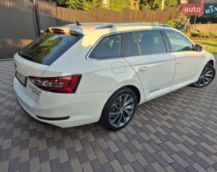 Шкода Суперб 2019 в Днепре (Днепропетровске) на Automoto.ua Белый Шкода Суперб, объемом двигателя 1.97 л и пробегом 410 тыс. км за 15000 $, фото 5 на Automoto.ua