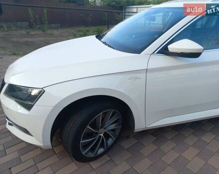 Шкода Суперб 2019 в Днепре (Днепропетровске) на Automoto.ua Белый Шкода Суперб, объемом двигателя 1.97 л и пробегом 410 тыс. км за 15000 $, фото 13 на Automoto.ua