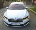 Белый Шкода Суперб, объемом двигателя 1.97 л и пробегом 182 тыс. км за 27000 $, фото 1 на Automoto.ua