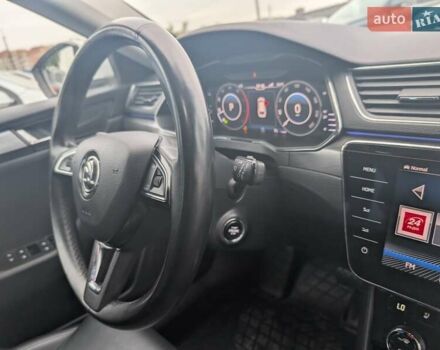 Білий Шкода Суперб, об'ємом двигуна 1.97 л та пробігом 287 тис. км за 22550 $, фото 57 на Automoto.ua