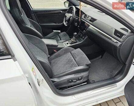 Белый Шкода Суперб, объемом двигателя 1.97 л и пробегом 193 тыс. км за 29999 $, фото 20 на Automoto.ua