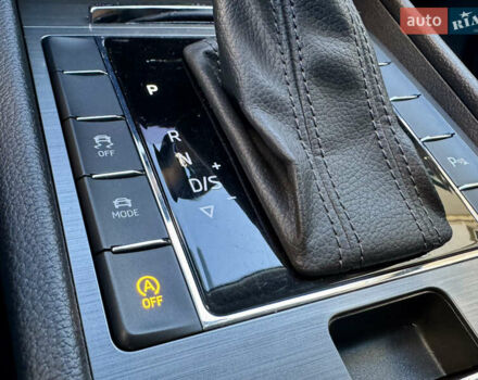 Білий Шкода Суперб, об'ємом двигуна 2 л та пробігом 195 тис. км за 27700 $, фото 62 на Automoto.ua