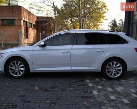 Белый Шкода Суперб, объемом двигателя 1.97 л и пробегом 196 тыс. км за 25500 $, фото 6 на Automoto.ua