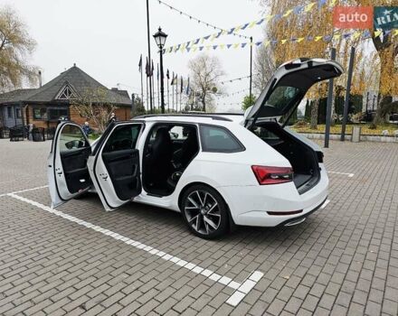 Белый Шкода Суперб, объемом двигателя 1.97 л и пробегом 193 тыс. км за 29999 $, фото 1 на Automoto.ua