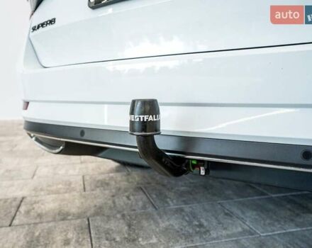 Белый Шкода Суперб, объемом двигателя 1.97 л и пробегом 193 тыс. км за 29999 $, фото 35 на Automoto.ua