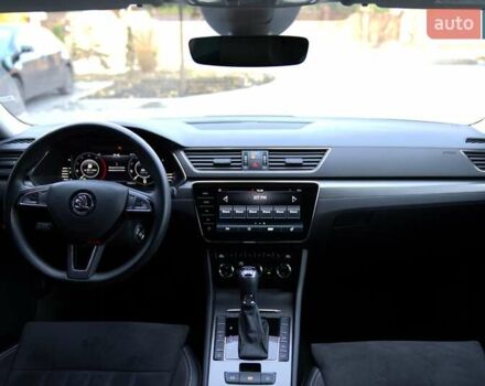 Белый Шкода Суперб, объемом двигателя 1.97 л и пробегом 196 тыс. км за 25500 $, фото 34 на Automoto.ua