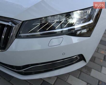 Белый Шкода Суперб, объемом двигателя 1.97 л и пробегом 196 тыс. км за 25500 $, фото 17 на Automoto.ua