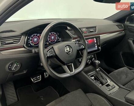 Белый Шкода Суперб, объемом двигателя 1.97 л и пробегом 193 тыс. км за 29999 $, фото 23 на Automoto.ua