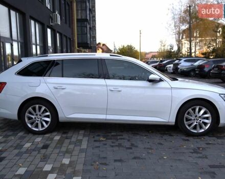 Белый Шкода Суперб, объемом двигателя 1.97 л и пробегом 196 тыс. км за 25500 $, фото 5 на Automoto.ua