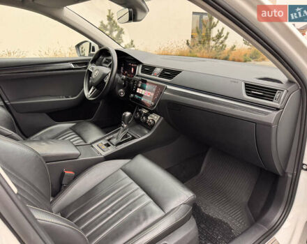 Белый Шкода Суперб, объемом двигателя 1.97 л и пробегом 219 тыс. км за 25500 $, фото 22 на Automoto.ua