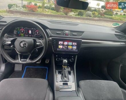 Білий Шкода Суперб, об'ємом двигуна 1.4 л та пробігом 107 тис. км за 24900 $, фото 7 на Automoto.ua