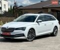 Белый Шкода Суперб, объемом двигателя 1.4 л и пробегом 203 тыс. км за 22300 $, фото 1 на Automoto.ua