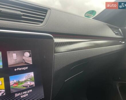 Білий Шкода Суперб, об'ємом двигуна 1.4 л та пробігом 107 тис. км за 24900 $, фото 13 на Automoto.ua