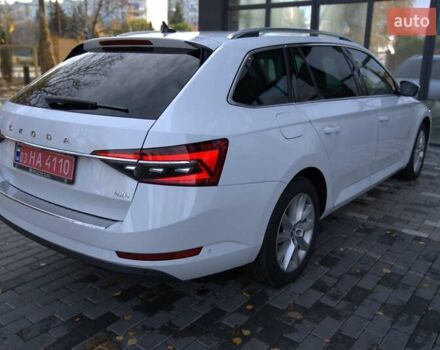 Белый Шкода Суперб, объемом двигателя 1.97 л и пробегом 196 тыс. км за 25500 $, фото 13 на Automoto.ua