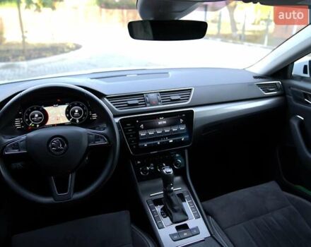 Белый Шкода Суперб, объемом двигателя 1.97 л и пробегом 196 тыс. км за 25500 $, фото 36 на Automoto.ua