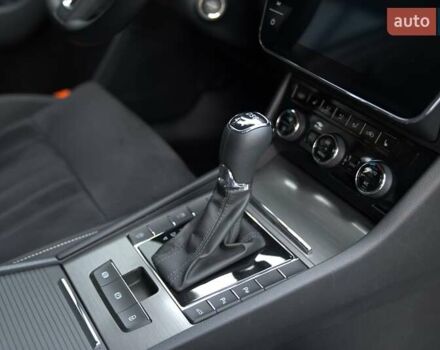 Белый Шкода Суперб, объемом двигателя 1.97 л и пробегом 196 тыс. км за 25500 $, фото 42 на Automoto.ua