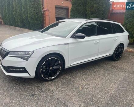 Білий Шкода Суперб, об'ємом двигуна 1.4 л та пробігом 107 тис. км за 24900 $, фото 1 на Automoto.ua