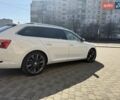Белый Шкода Суперб, объемом двигателя 1.4 л и пробегом 80 тыс. км за 30973 $, фото 7 на Automoto.ua