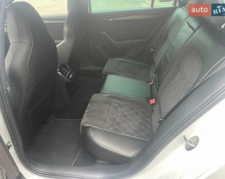 Білий Шкода Суперб, об'ємом двигуна 1.4 л та пробігом 107 тис. км за 24900 $, фото 9 на Automoto.ua