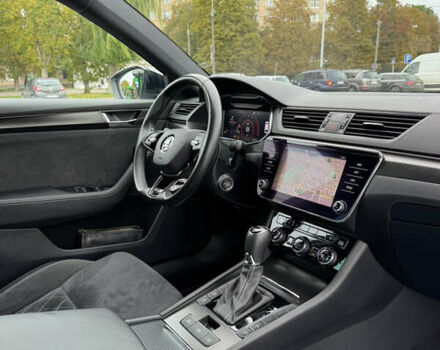 Білий Шкода Суперб, об'ємом двигуна 1.97 л та пробігом 212 тис. км за 27999 $, фото 59 на Automoto.ua