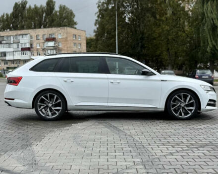 Білий Шкода Суперб, об'ємом двигуна 1.97 л та пробігом 212 тис. км за 27999 $, фото 3 на Automoto.ua
