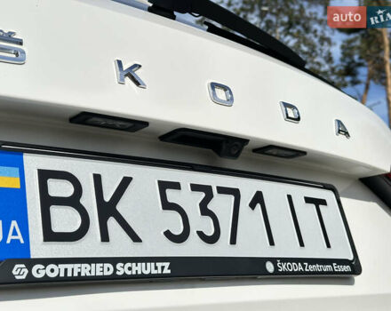 Білий Шкода Суперб, об'ємом двигуна 1.97 л та пробігом 56 тис. км за 28000 $, фото 42 на Automoto.ua