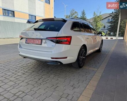Білий Шкода Суперб, об'ємом двигуна 1.4 л та пробігом 190 тис. км за 24700 $, фото 5 на Automoto.ua