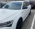 Белый Шкода Суперб, объемом двигателя 2 л и пробегом 130 тыс. км за 27000 $, фото 1 на Automoto.ua