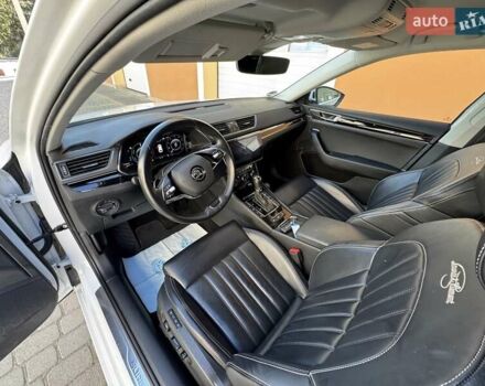 Білий Шкода Суперб, об'ємом двигуна 1.4 л та пробігом 190 тис. км за 24700 $, фото 26 на Automoto.ua