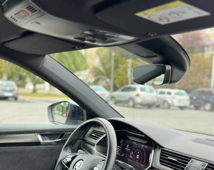 Білий Шкода Суперб, об'ємом двигуна 1.97 л та пробігом 212 тис. км за 27999 $, фото 61 на Automoto.ua
