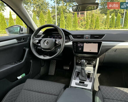 Білий Шкода Суперб, об'ємом двигуна 1.97 л та пробігом 56 тис. км за 28000 $, фото 20 на Automoto.ua