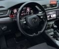 Білий Шкода Суперб, об'ємом двигуна 1.4 л та пробігом 203 тис. км за 22300 $, фото 45 на Automoto.ua