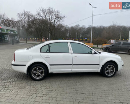 Белый Шкода Суперб, объемом двигателя 1.78 л и пробегом 240 тыс. км за 5000 $, фото 6 на Automoto.ua